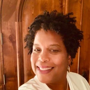 Meet your Posher, Aundria